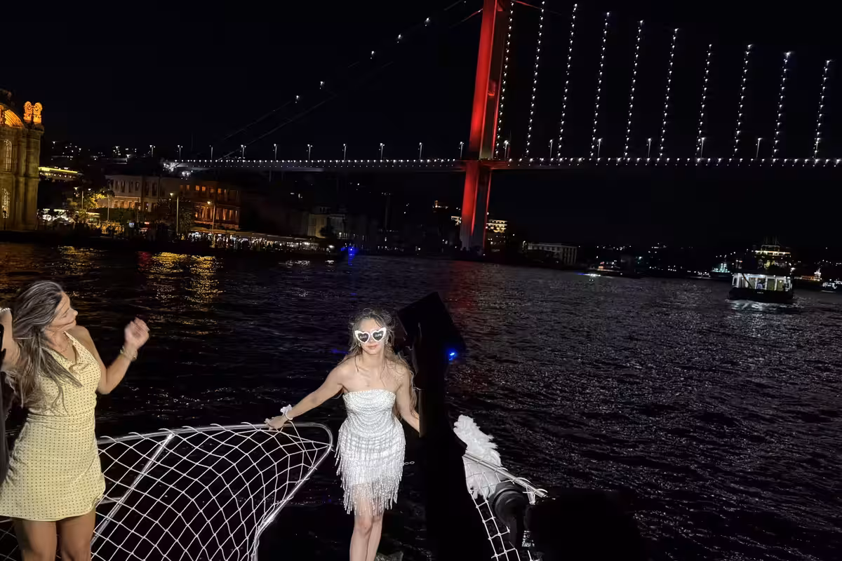 Bride to Be organizasyonunda profesyonel fotoğraf ve video çekimi