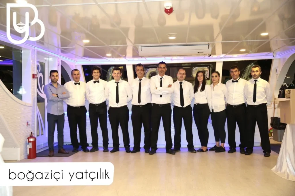 Kusursuz hizmet anlayışımızla güler yüzlü işinin ehli çalışma arakdaşlarımızla siz değerli misafirlerimizi ağırlamaktan onur duyarız.